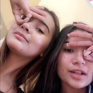 Meet your Posher, Marcela